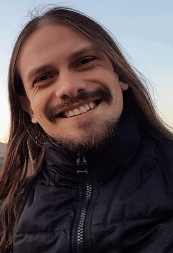 Vitor Baptista Headshot