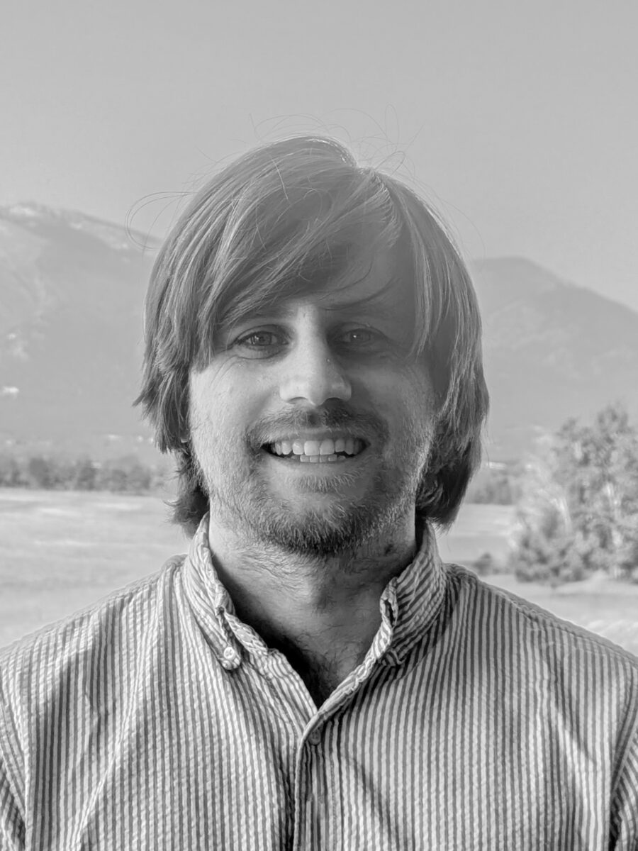 Brook Constantz Headshot