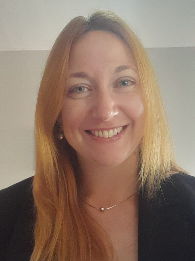 Taís Seibet Headshot