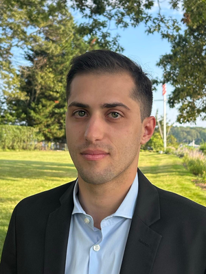 Ethan Sheinker Headshot